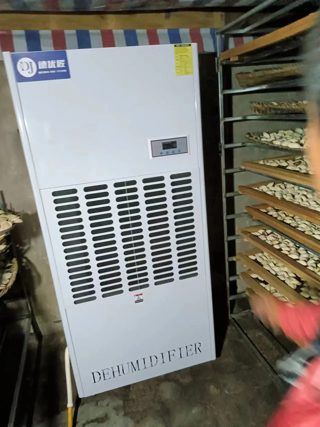 陈皮与橙皮低温排湿DY156、DY240、DY480 烘干除湿机现场图 3