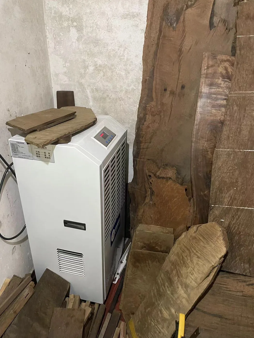 木材、板材与木制品DY156、DY240、DY480 木材烘干除湿机现场图 2